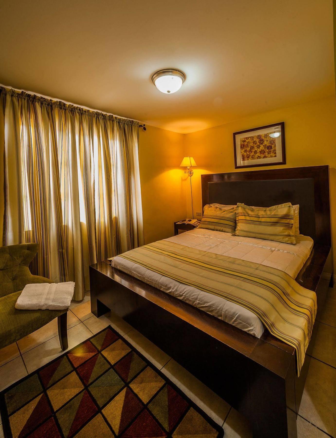 Inn At 87 Port of Spain Exterior foto